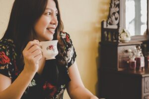 更年期睡眠障碍、妇科问题多,白雁教你3动作促进出汗排湿气,重拾优雅生活