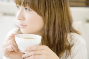 更年期喝咖啡加剧盗汗、热潮红症状？解析肾阴虚、肾阳虚体质：这样喝改善忧郁和情绪低落