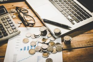 有钱人不是先省钱，而是先把收入分配到一毛不剩！