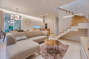 不花一毛钱，用名画换到好房！老教授的品味理财术