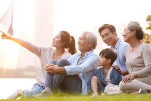 准退休族、夹心族50后别为钱烦!专家给“两套剧本”,应付家计开销还能稳存退休金