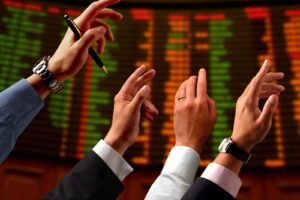 股票的上涨下跌、做多跟做空哪里不同？