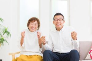 每个月存多少钱,退休金才够用?理财达人靠“这招”打造被动现金流,50岁后是人生更美好的起点!