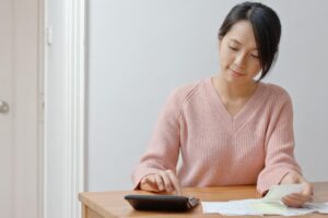 “玩股票”也要断舍离!退休生活“充实”最重要,2招教你稳稳赚、更值得