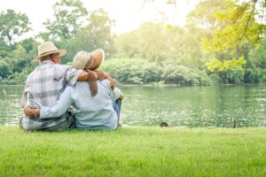 套牢N年的股票，也该断舍离！别怕赔钱，无罣碍反而更安心