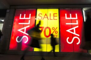 存股也有周年庆档期！抱紧金融股大赚18％！股海老牛教“除权息3心法”买便宜价