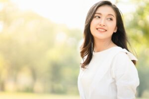 人到中年,当个4.0存股族!找到4种特质的优质公司,迈向“抱紧享富”之路