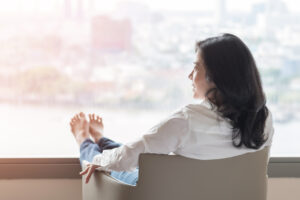 退休10年日常总花费300万！她掌握4个关键、不依赖他人，生活怡然自得