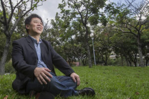 300万本金买鸿海，6年滚出2千万！他用这套操作SOP、养大3个资优生孩子