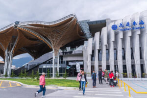 65岁夫妻到花莲用500万现金买“养生宅”，住不惯搬回台北却套牢！等4年结局变这样