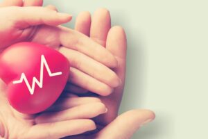 3年前罹肝癌…武侠小说家金庸逝世 带给民众的保险警示