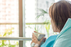 癌症花起钱来要人命　这些名人月砸10多万治疗