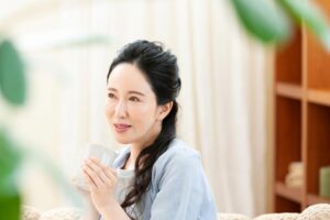 母亲一过世,妹妹竟告我要分遗产,1例子告诉我们:你我的付出,到底价值几分?