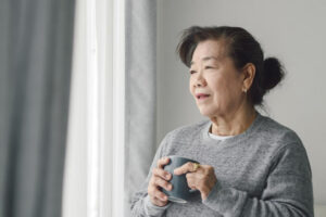 单身姑姑喊话3兄妹：谁对我好，2千万房就给谁！内行人分析“想继承”要留意这件事