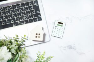 哥哥说我不能分妈妈的遗产?保障应有权利,财产分配前,这4步骤你完成了吗