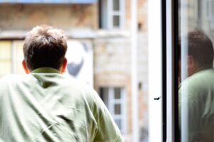 浅谈预立遗嘱的特留分问题！不想遗产被败光，你该怎么办？