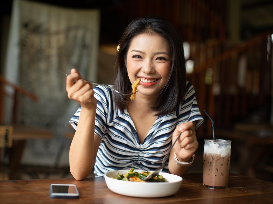 热潮红、心悸失眠等更年期不适症，4大缓解食物必吃！还能保护心血管、让皱纹少一点 – 大保社