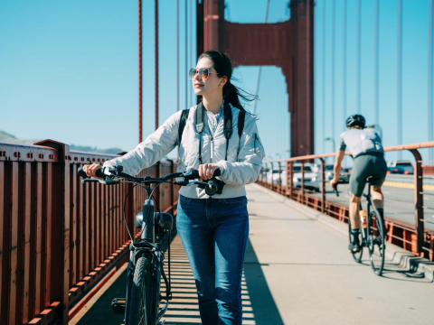 作家搭电梯短短20秒体悟文化冲击！白人妈妈“1句话”让东西教育差异全看透 – 大保社