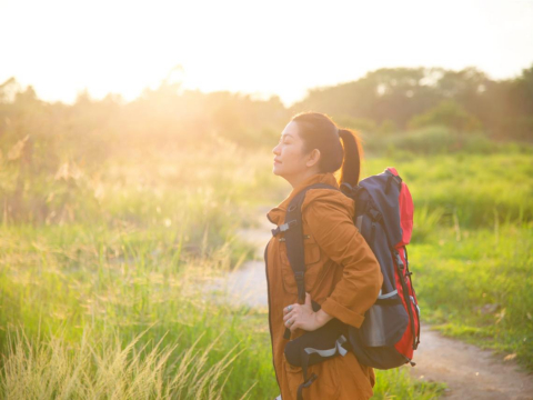 带2孩子在收银机前排队，却被约60岁妇女插队！还遭呛：你让我先，会怎样？我的年纪都可以当你妈了 – 大保社