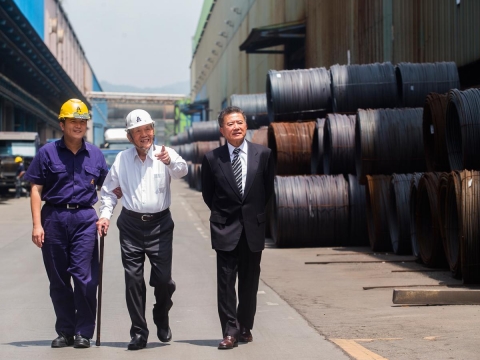 98岁丰兴林文贵辞世》365天只休息2天、天天骑车巡厂！坚信“别人教我儿子，比我教得好” – 大保社