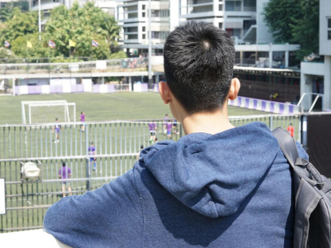 “别人是手机成瘾，我却是不知要去哪在7-11打手游打到哭…”社会角落那些想“返家”的孩子 – 大保社