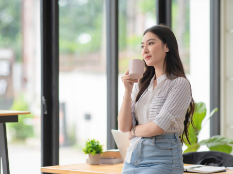 妈妈被包养，爸爸知情竟默许这件事存在与发生！她崩溃搬离家：为什么她是我妈，我觉得超级𫫇心 – 大保社