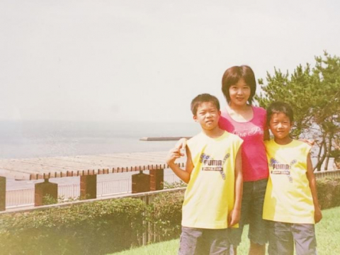 前夫破产、没赡养费,她独养两儿成医生…单亲妈回顾育儿辛酸:每到“这时间”最悲伤 – 大保社