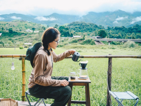 跨年夜找不到厕所在墙角尿起来，竟被经过的警察大声嘲笑！他叹世界残忍：祝你们有很多好的时候 – 大保社