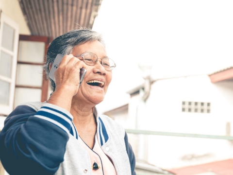 “家里亏了几百万，你居然还花钱如流水…”家里破产后我才体会：长大最爽的事就是赚钱给父母 – 大保社