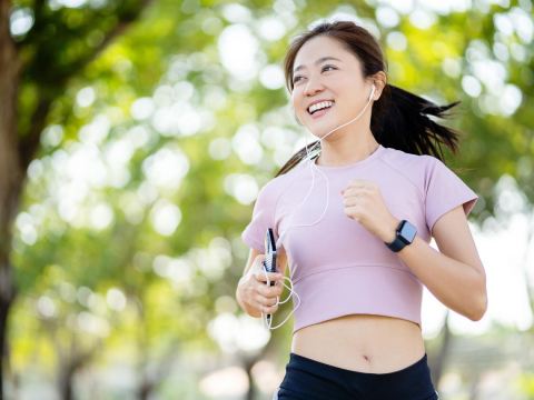 新冠肺炎疫情》Omicron是爆发元凶！疫苗能防吗？医：除了头痛喉咙痛，有头晕疲劳恐染BA.2病毒 – 大保社