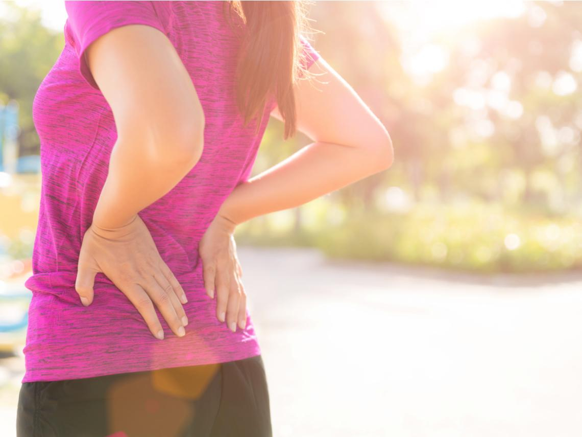 颈椎僵硬、驼背、下背痛，是僵直性脊椎炎惹祸！医师解说这样改善症状，迎向灿烂人生 – 大保社