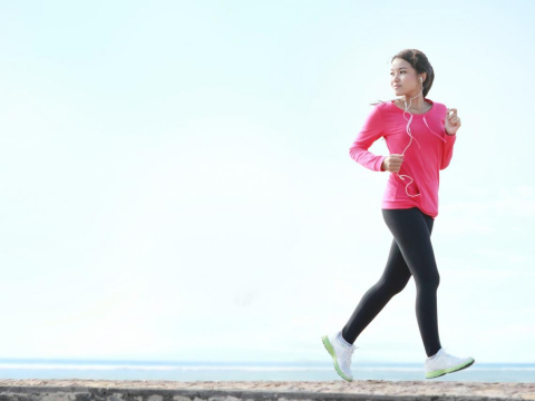 路跑有益健康,不过没有做好暖身,易运动伤害!5种运动伤害恐让你发炎、退化老化 – 大保社