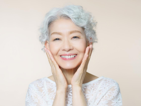 熟龄牙齿就该这样保养！医提醒：50后最该注意的8种口腔症状，这4点一定要做到 – 大保社