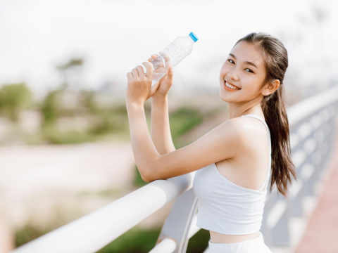 10年内从S穿到XL,她靠这招健康瘦!每天花3分钟启动身体能量,提升代谢、让身材更紧致 – 大保社