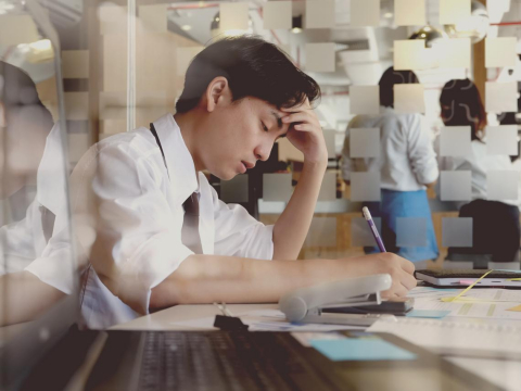 久坐死亡率增2倍！心脏科医师：下班健身还不够，每1小时动一动，就算“走一步”也有助益 – 大保社