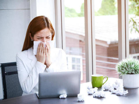 打个喷嚏启动过敏开关，眼泪、鼻涕流不停？3分钟颤掌改善体循环，减少感冒、鼻子过敏 – 大保社