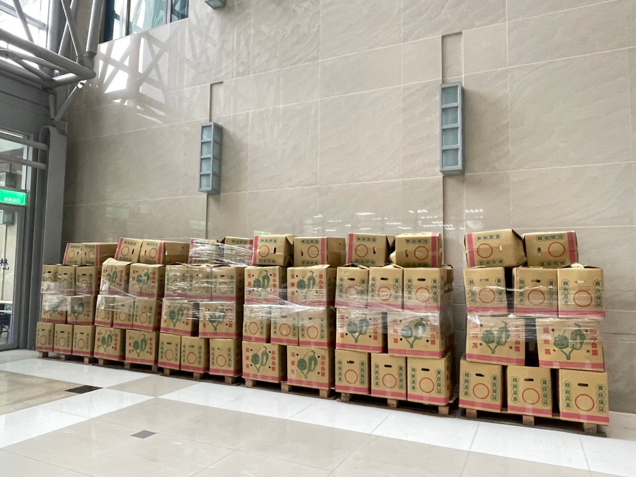 不忍菜农心血碎成肥料，暖医收购1万颗高丽菜送乡亲！护眼、防癌、抗老化…多吃菜挺农民度难关 – 大保社