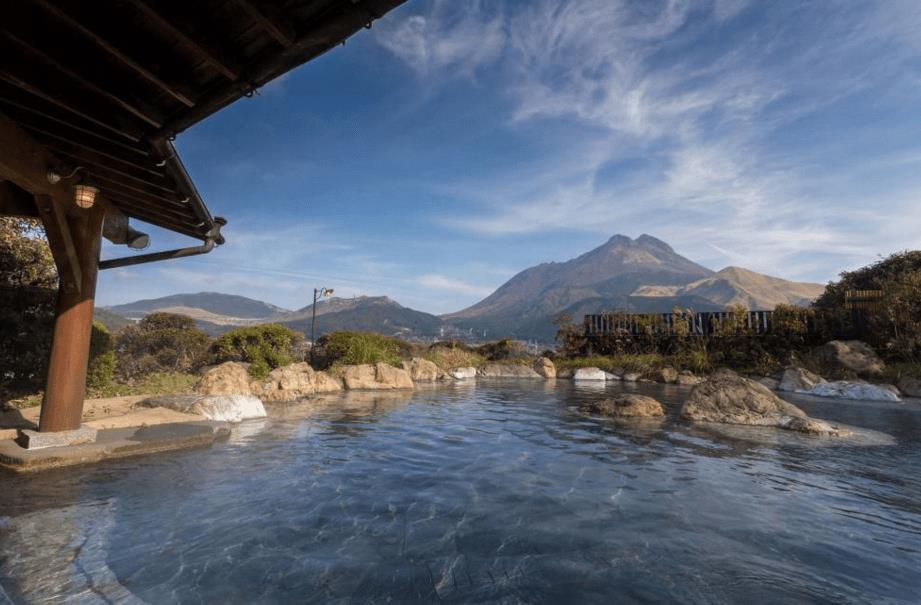 冬天去日本,就是要泡汤啊!10 大温泉胜地,一生一定要来一次! 内容图4 女神网-大潮社TV实时追踪属于女人新资讯的综合网站! 冬天去日本,就是要泡汤啊!10 大温泉胜地,一生一定要来一次! 休闲学堂 图4张