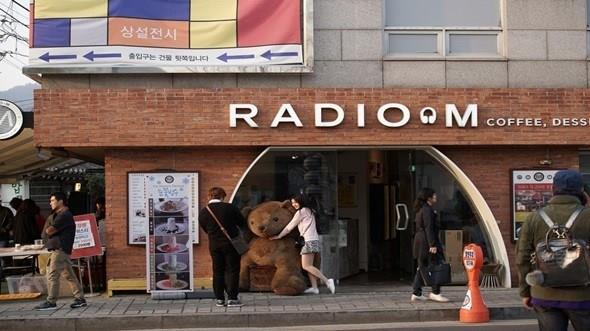 首尔旅游必访北村、三清洞,除了穿韩服之外,还可以逛这些地方! 内容图5 女神网-大潮社TV实时追踪属于女人新资讯的综合网站! 首尔旅游必访北村、三清洞,除了穿韩服之外,还可以逛这些地方! 休闲学堂 图5张