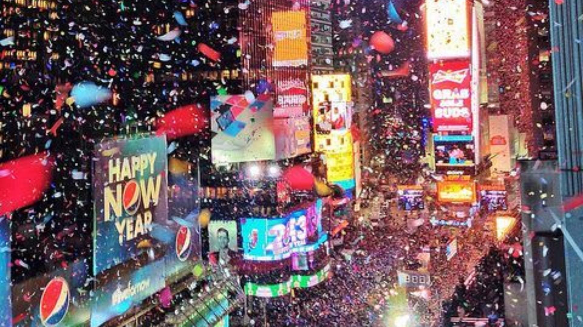 新的一年从美好的旅程开启:6 个异国跨年“不撞点”的好去处,一起在摩天轮里共进浪漫晚餐 内容图4 女神网-大潮社TV实时追踪属于女人新资讯的综合网站! FotoJet (80).jpg