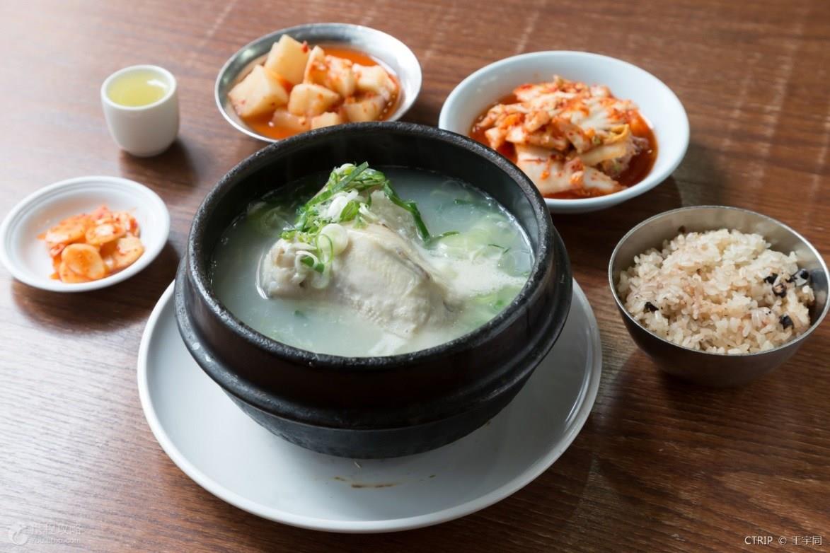 韩国旅游不可错过的道地美味!8 家必吃的参鸡汤名店 内容图9 女神网-大潮社TV实时追踪属于女人新资讯的综合网站! 韩国旅游不可错过的道地美味!8 家必吃的参鸡汤名店 乐活旅行 图9张