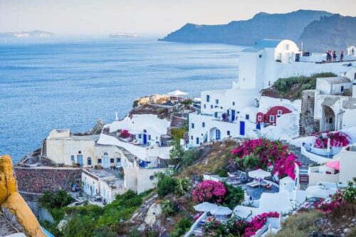 不只圣托里尼！希腊旅游还有这 10 个地方可以玩，一次饱览地中海浪漫风情