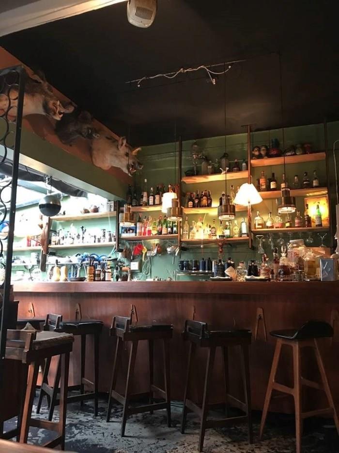 在这没有不好喝的调酒!游曼谷必去 8 间特色酒吧,畅饮热闹的泰国夜生活 内容图4 女神网-大潮社TV实时追踪属于女人新资讯的综合网站! Shades-of-Retro.jpg