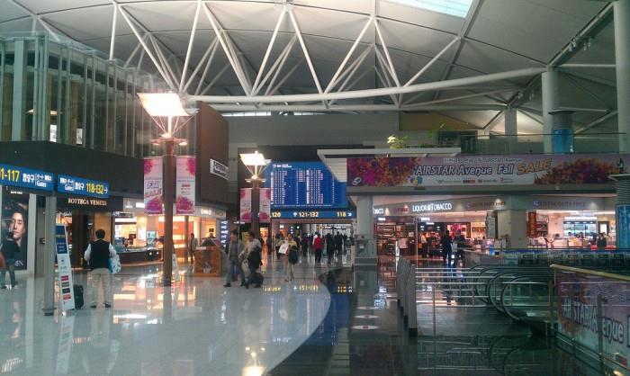 L’oreal、LV、YSL 在这里最便宜!快趁出国大买一波:2019 各地区机场免税店必买推荐清单 内容图4 女神网-大潮社TV实时追踪属于女人新资讯的综合网站! 2-0-700x418.jpg