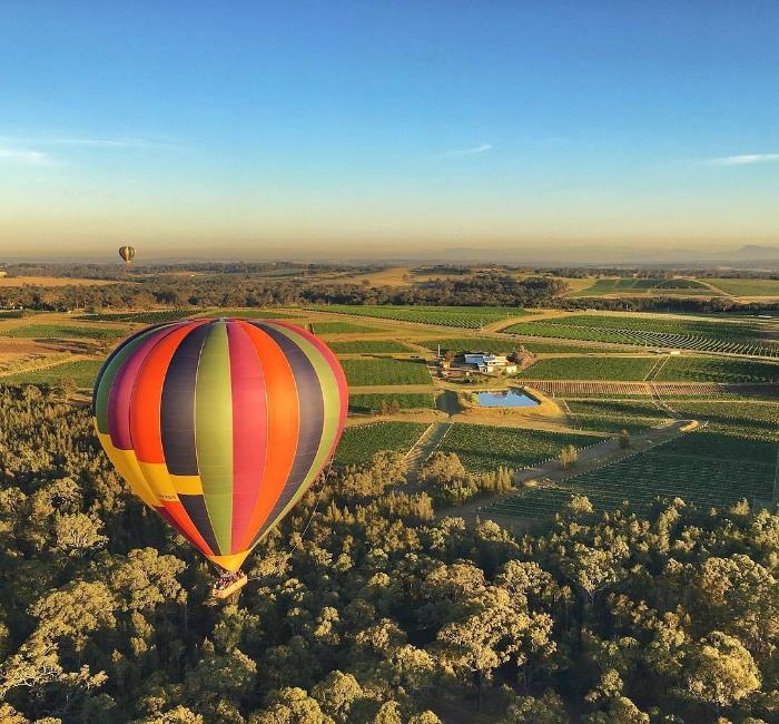 澳洲自由行必玩 10 大特色体验:海滩冲浪、高山滑雪、高空跳伞……挑战刺激与感官的融合! 内容图6 女神网-大潮社TV实时追踪属于女人新资讯的综合网站! FotoJet - 2019-09-03T114920.962