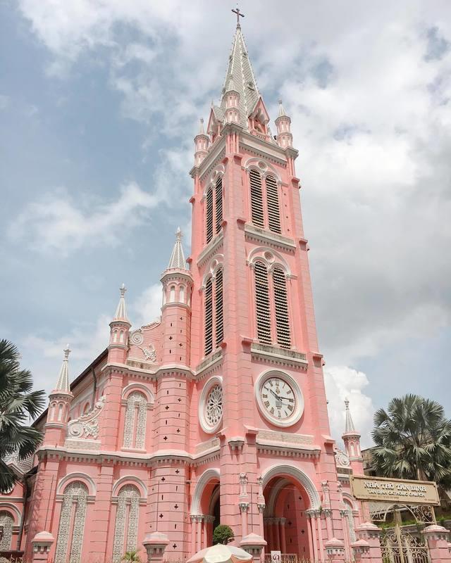 离TW超近的 5 大“亚洲粉色景点”:粉色宫殿、粉色沙滩……一网打尽“粉”浪漫的少女心! 内容图3 女神网-大潮社TV实时追踪属于女人新资讯的综合网站! medium_3fb5bedf183d992b