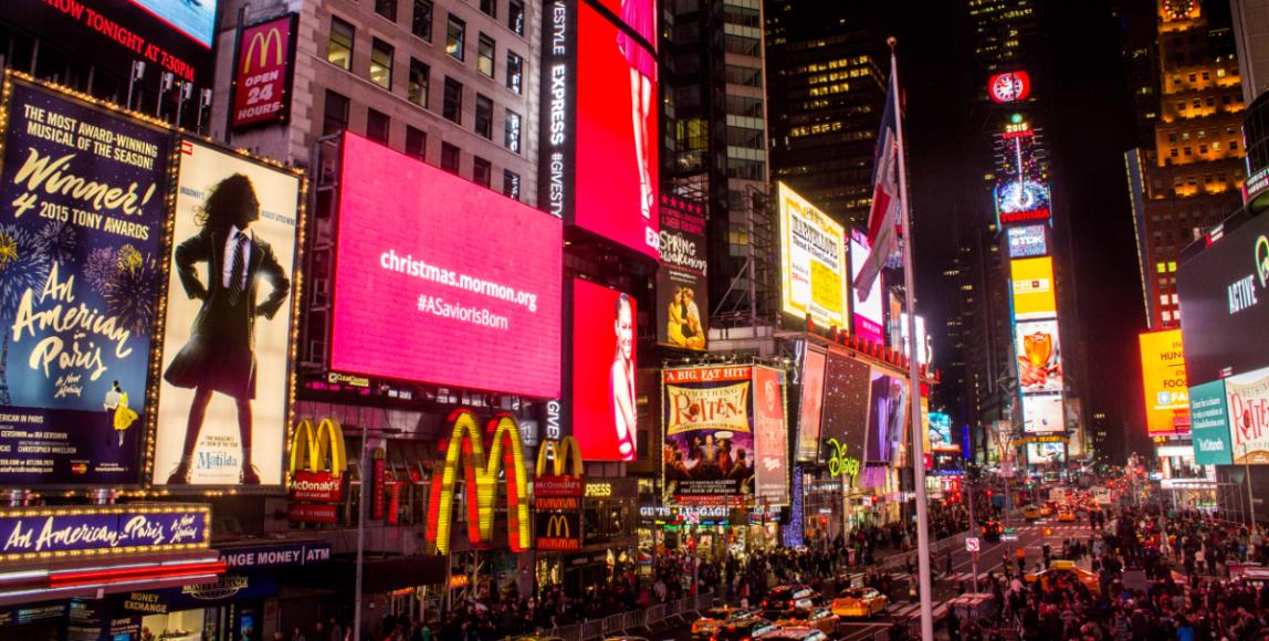 跟着五月天《步步》踏上时代广场:那一夜真切地告别逝去的感情,认真伤感、彻底沉浸 内容图1 女神网-大潮社TV实时追踪属于女人新资讯的综合网站! 跟着五月天《步步》踏上时代广场:那一夜真切地告别逝去的感情,认真伤感、彻底沉浸 休闲学堂 图1张