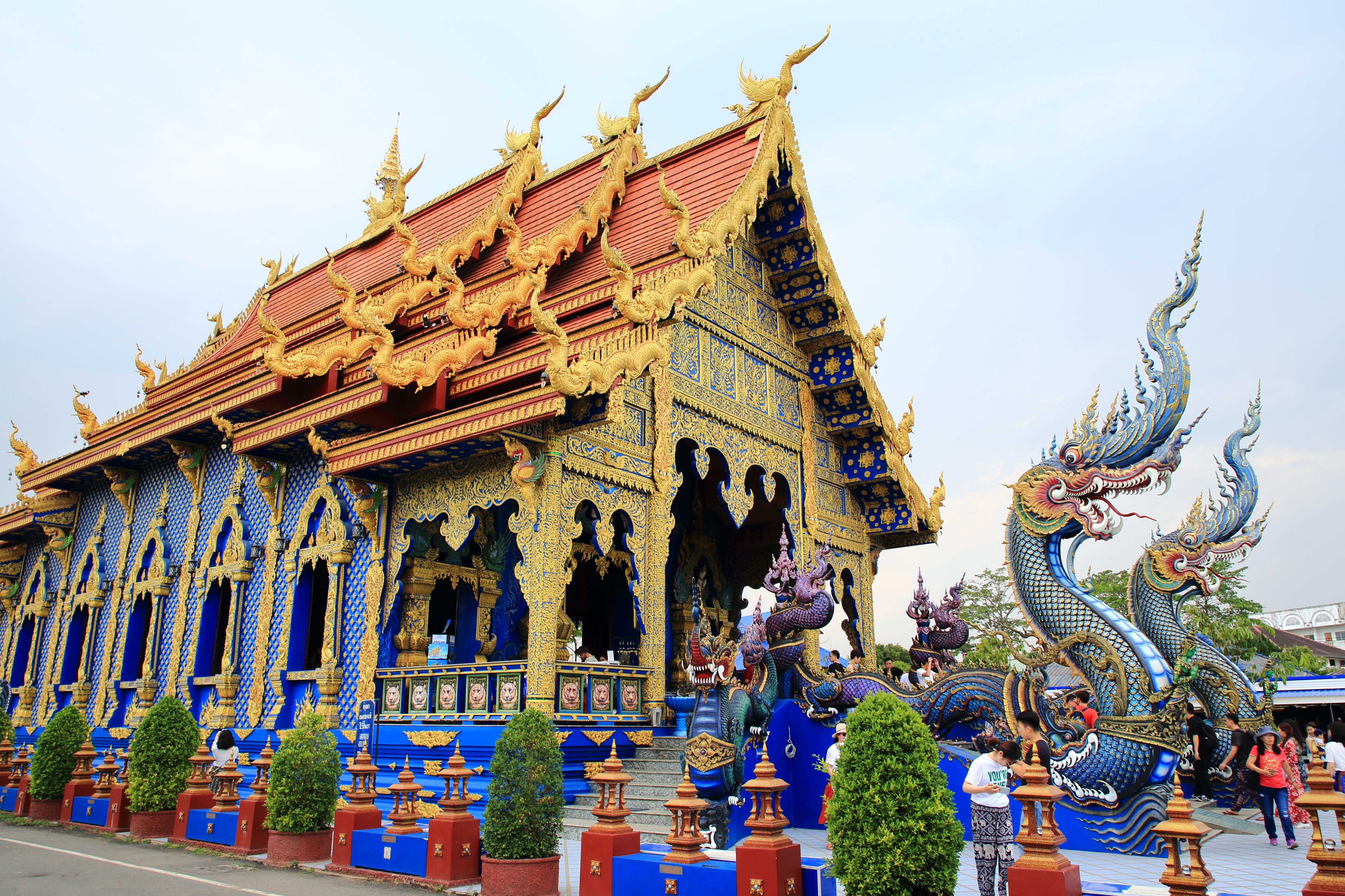 泰国清莱怎么玩?白黑蓝庙、帕尧胡、长颈族聚落,一赏泰北的清幽风情 内容图4 女神网-大潮社TV实时追踪属于女人新资讯的综合网站! 42964074131_f8826a00d1_o