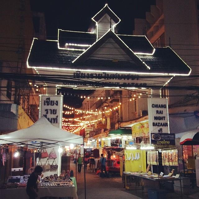 泰国清莱怎么玩?白黑蓝庙、帕尧胡、长颈族聚落,一赏泰北的清幽风情 内容图5 女神网-大潮社TV实时追踪属于女人新资讯的综合网站! 13737003154_3c76718945_o