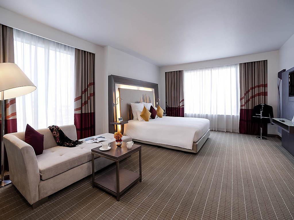 Novotel Bangkok Ploenchit Sukhumvit Hotel